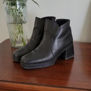 Hush Puppies leather square toe boots